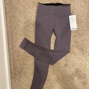 Lululemon Iconic Sweat Tight size 6 NWT